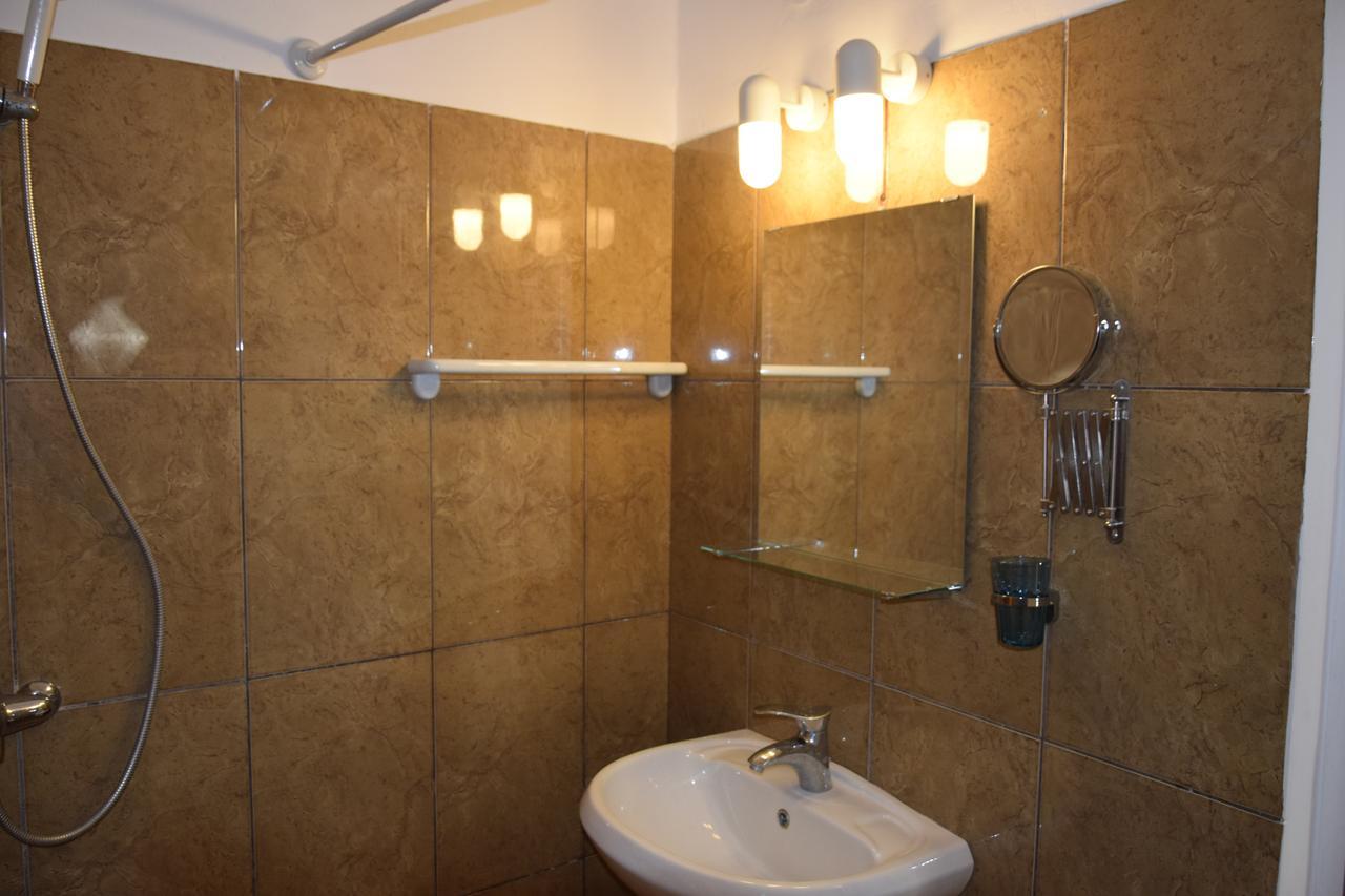Zotos Apartment Himarë Extérieur photo